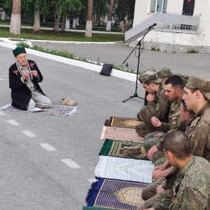 Молитва с военнослужащими-мусульманами - Региональное духовное управление мусульман свердловской области, Екатеринбург