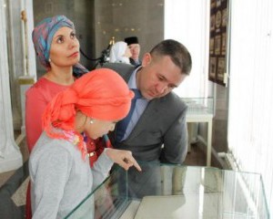 В Казани открылась выставка первой женщины-шариатской судьи - Региональное духовное управление мусульман свердловской области, Екатеринбург