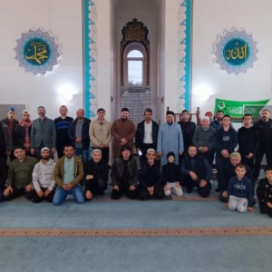 В мечети "Рамадан" (Екатеринбург) прошло мероприятие, посвященное празднику Мавлид - Региональное духовное управление мусульман свердловской области, Екатеринбург